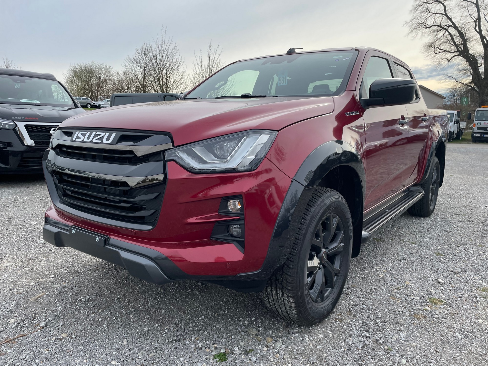 Isuzu D-Max Double Cab 6MT - V-Cross