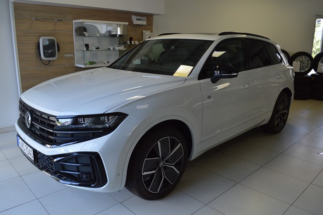 Touareg R-Line 3.0 V6 TDI Black Style AHK Pano