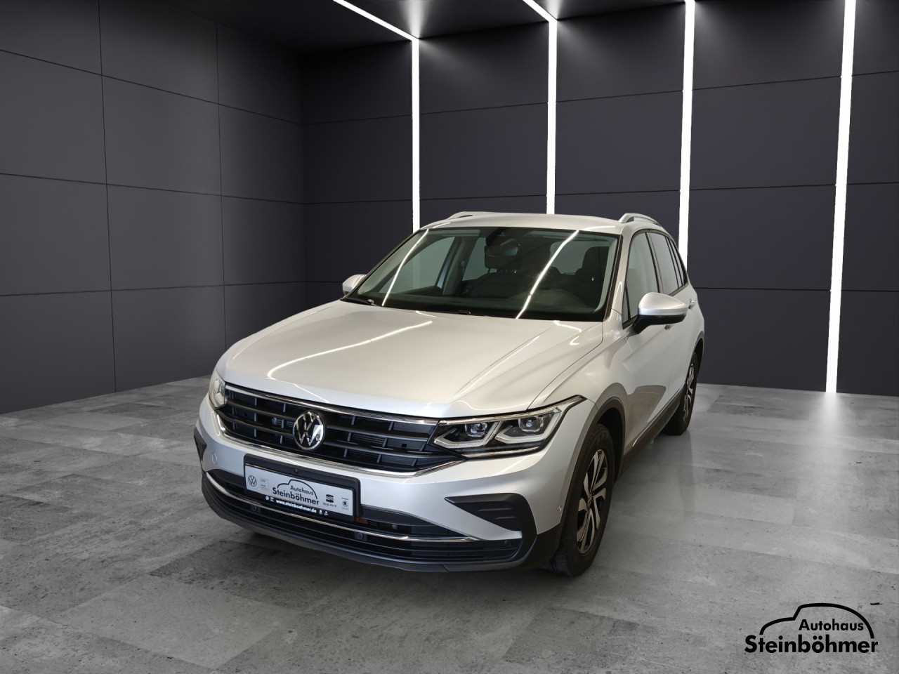 Tiguan Active 2.0TDI DSG LED-Matrix NAV AHK ACC