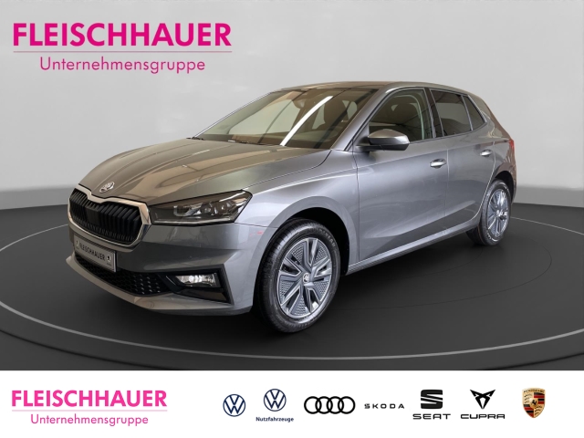 Fabia Tour 1,0 TSI DSG LED Navi Kamera PDC Smartlink Klima