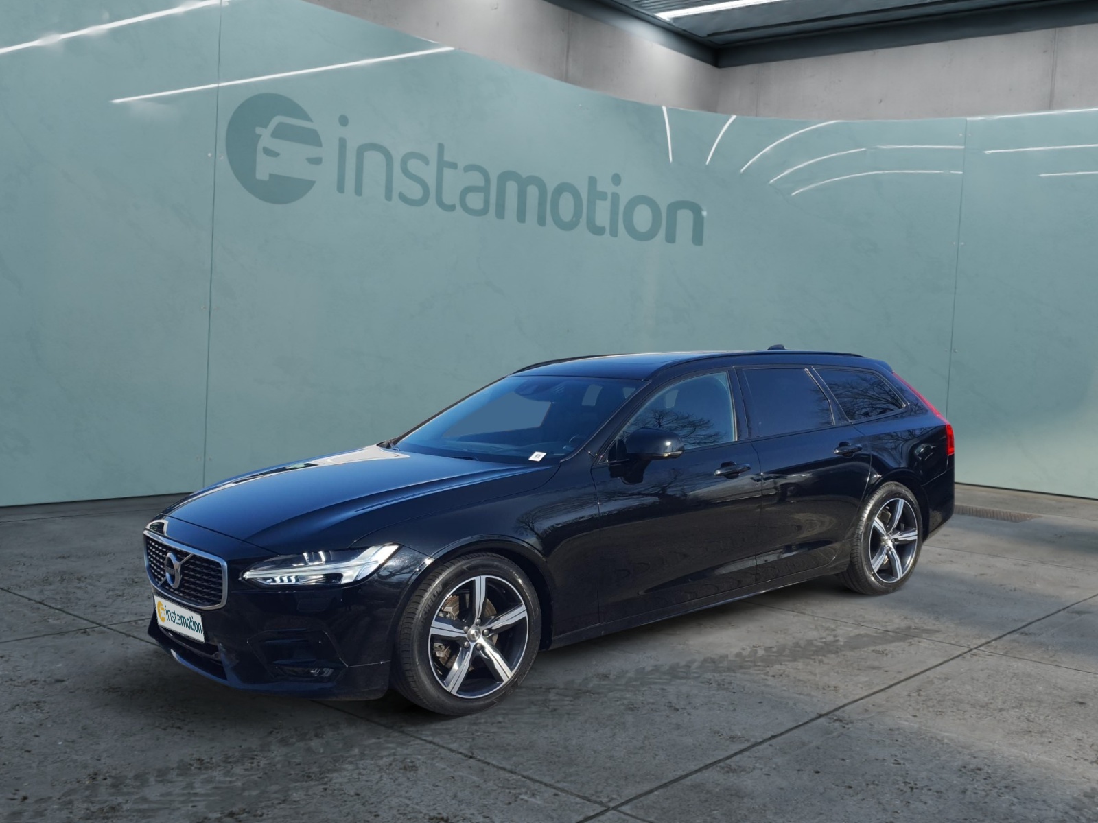 V90 D5 Geartronic R Design 4x4 LED AHK Pano RFK Navi LED Pano