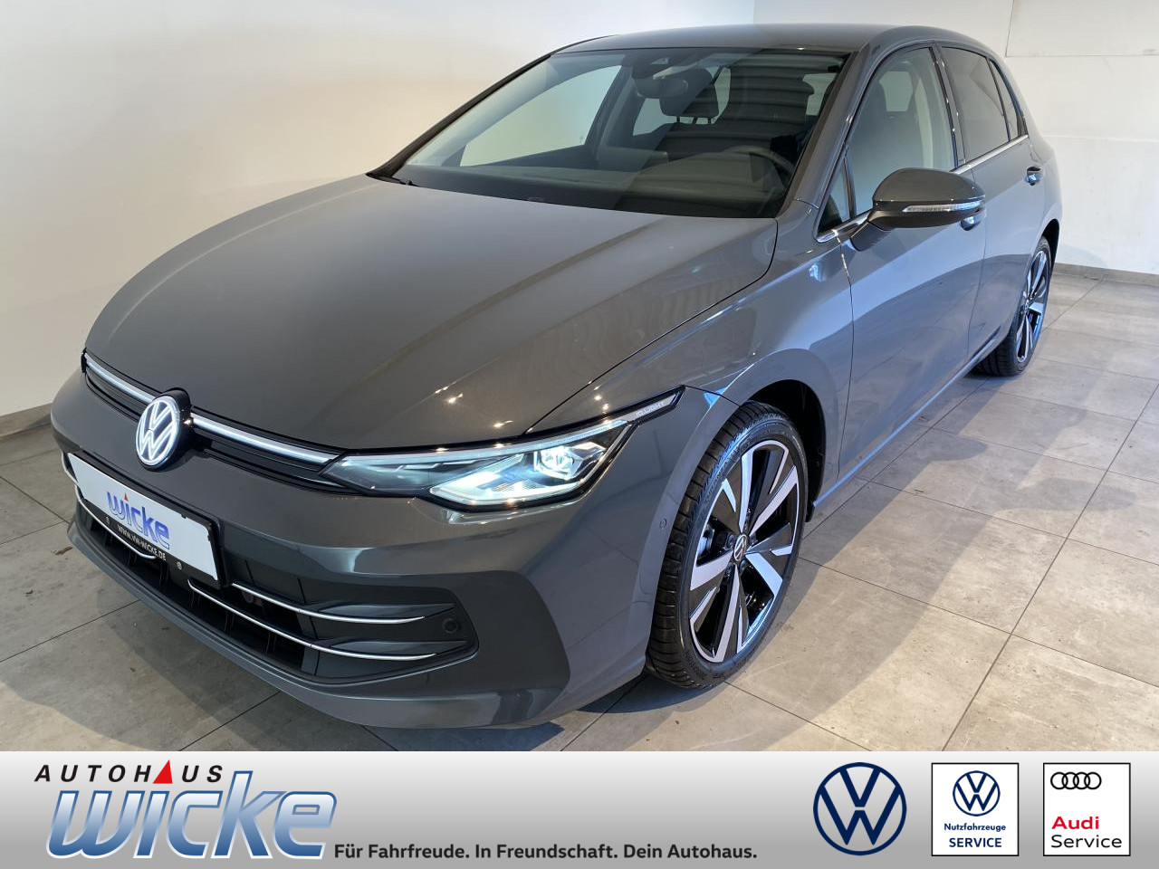 Golf VIII 2.0 TDI 150PS Style AHK NAVI IQ-LIGHT