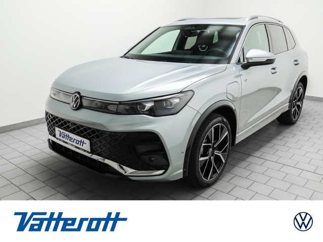 Tiguan R-Line 1.5 eHybrid DSG AHK Navi Pano Winter