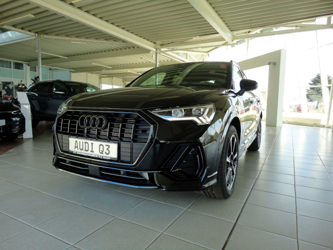Q3 S line TFSI s-tronic Optikpaket schwarz