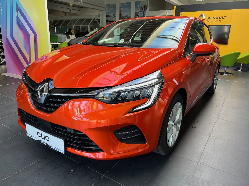 Renault Clio INTENS E-TECH 140