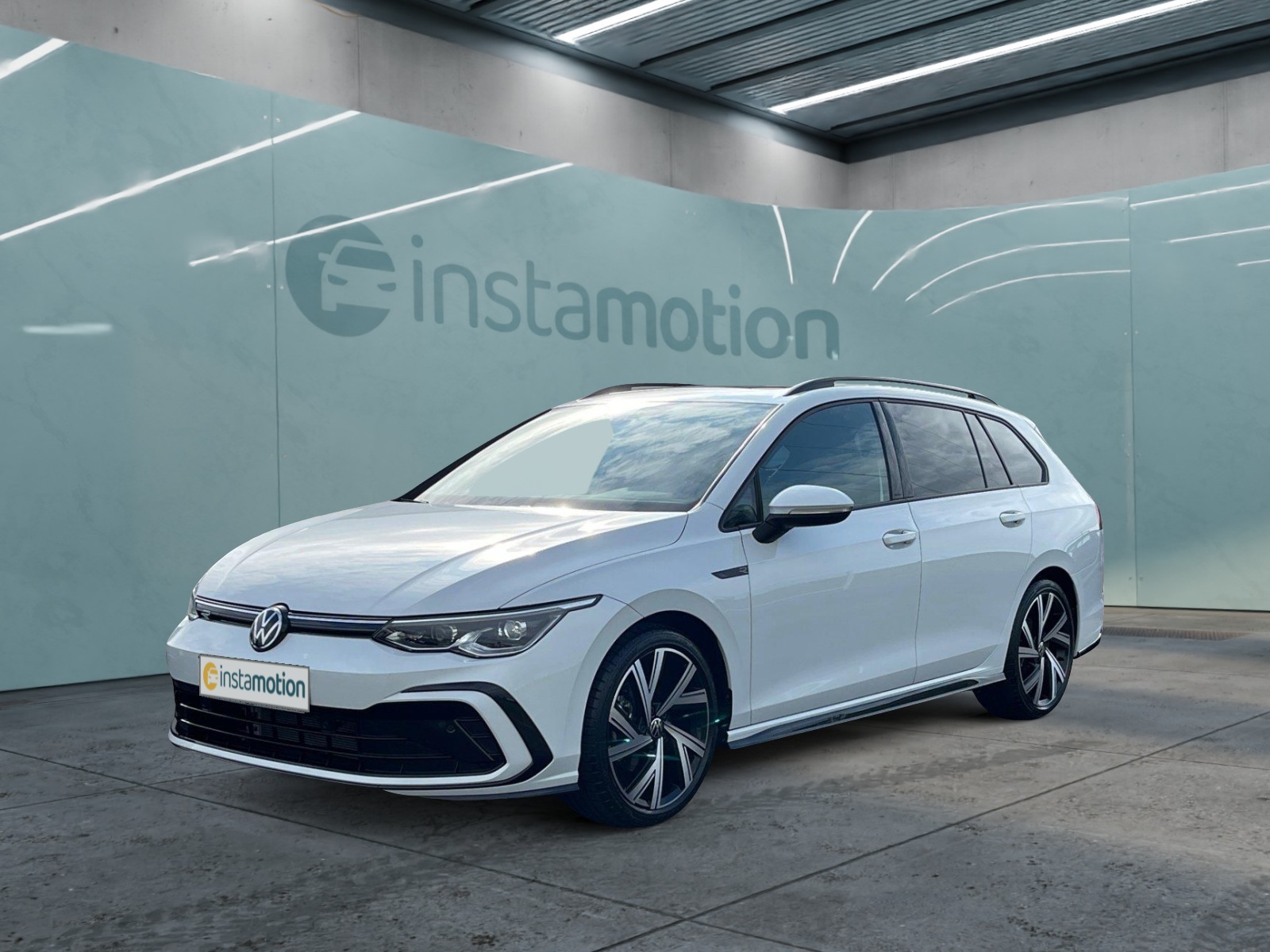 Golf Variant R-Line TSI|AHK|PANO|KAMERA|IQ.LIGHT