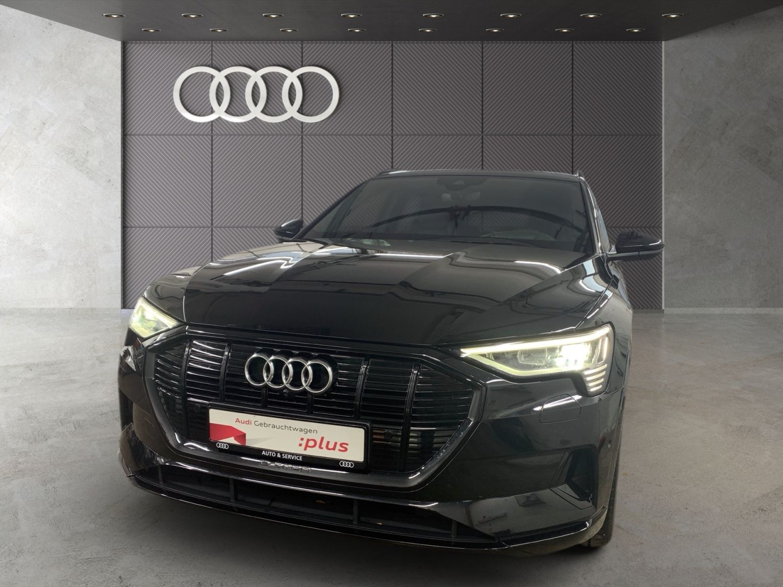 Audi e-tron advanced 55 quattro 300kW
