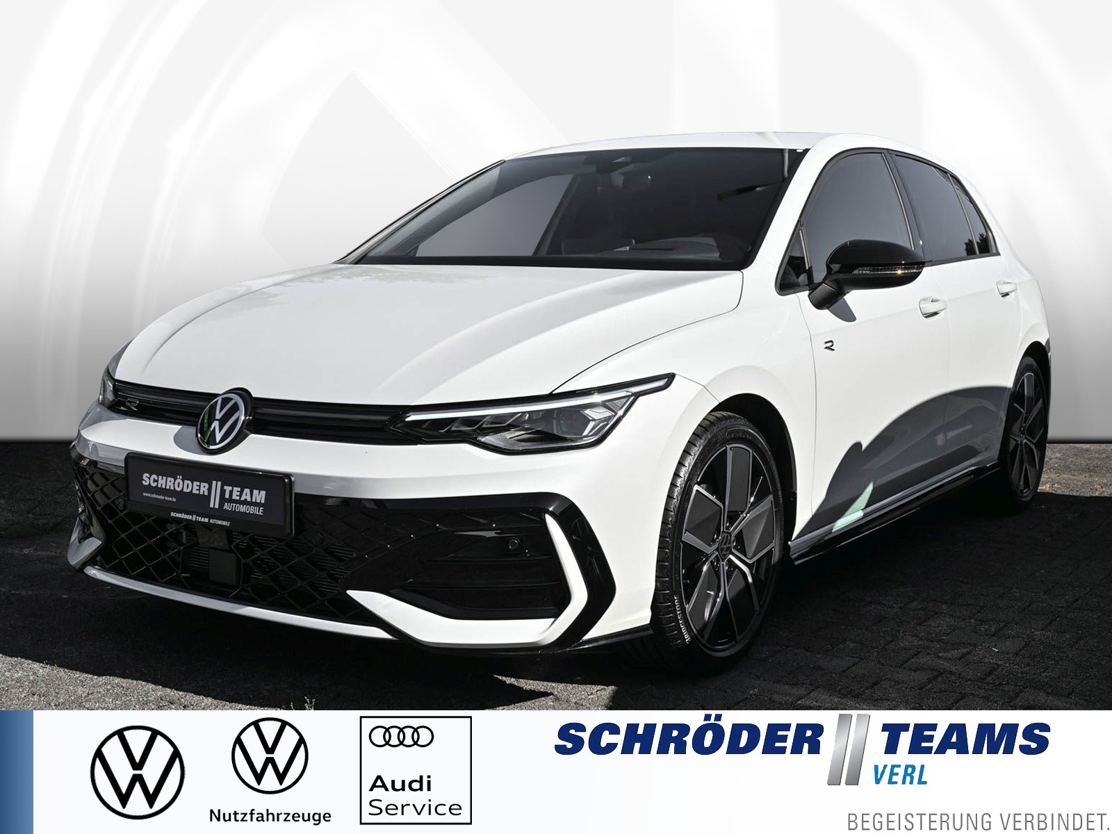Golf VIII 1.5 eTSI DSG R-Line Black Style