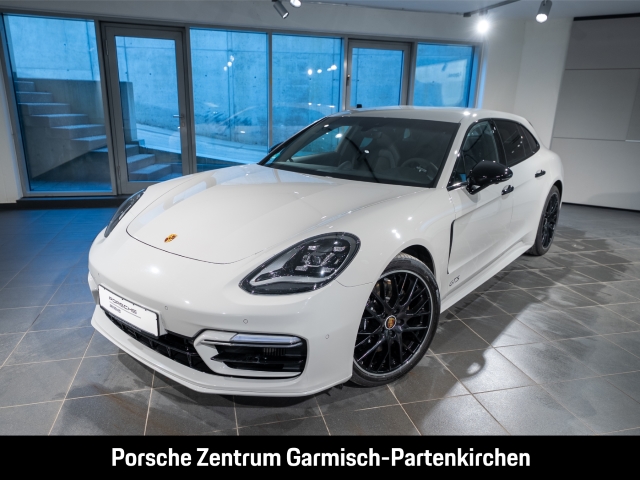 Porsche Panamera GTS Sport Turismo
