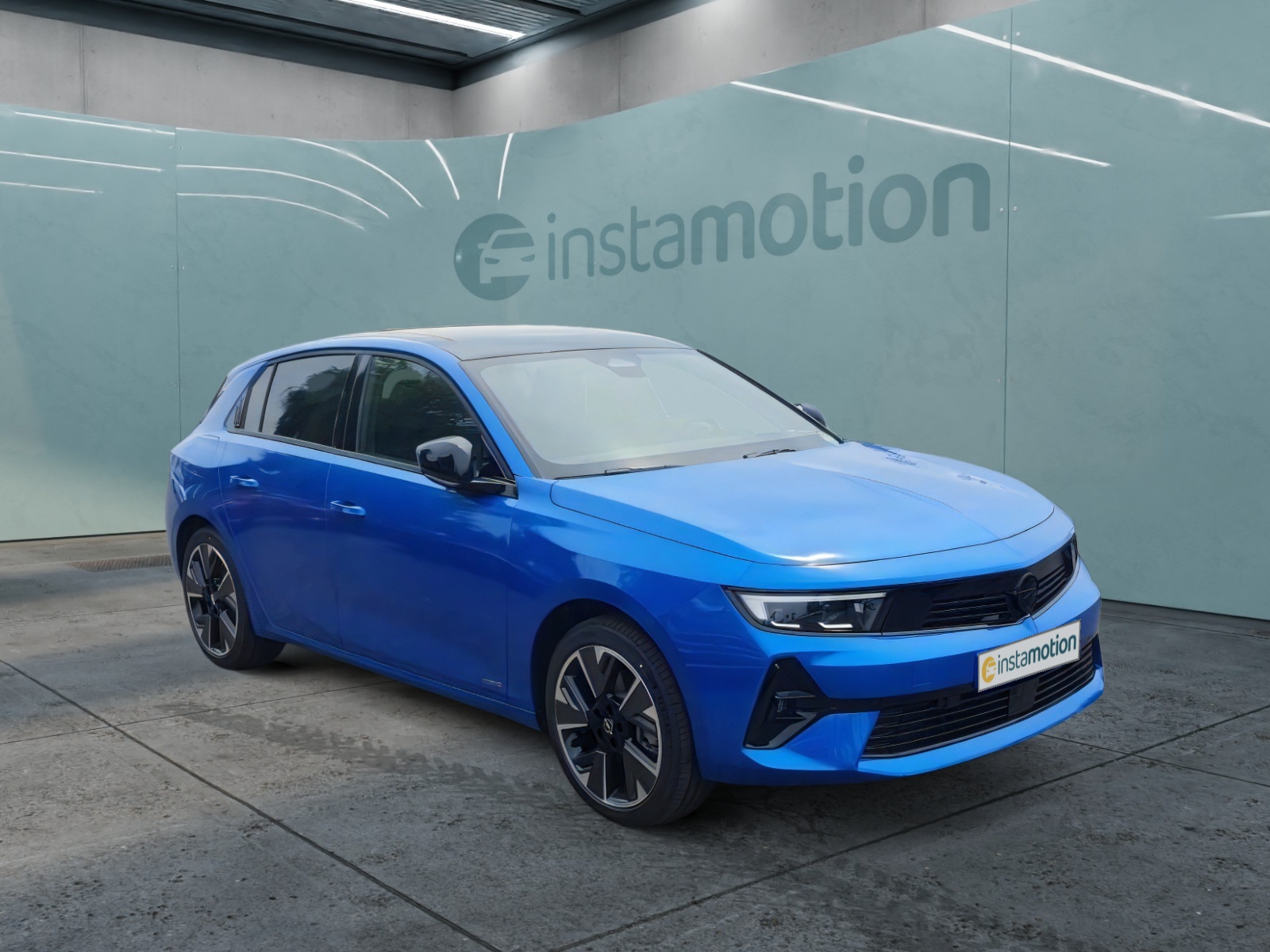 Astra 5-Türer Electric Ultimate-Vollausstattung mit Panoramadach