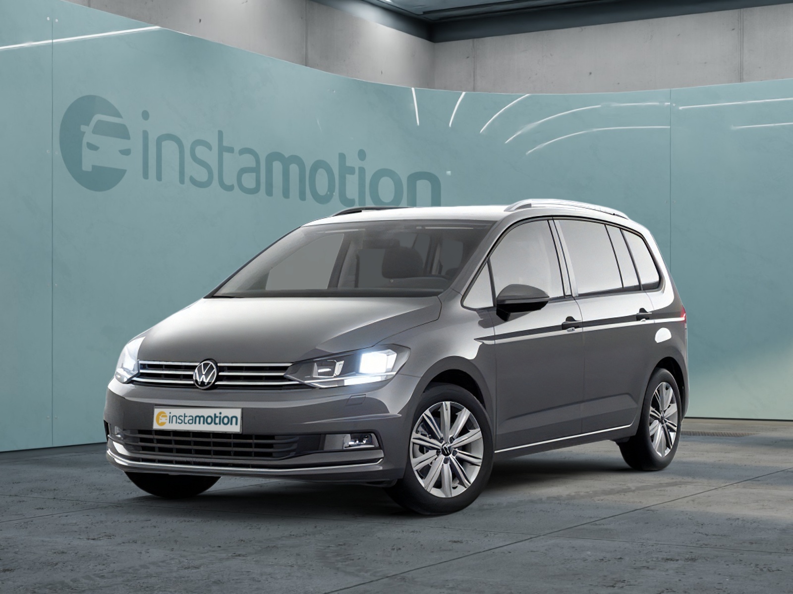 Volkswagen Touran 1.5 TSI MOVE | | | |