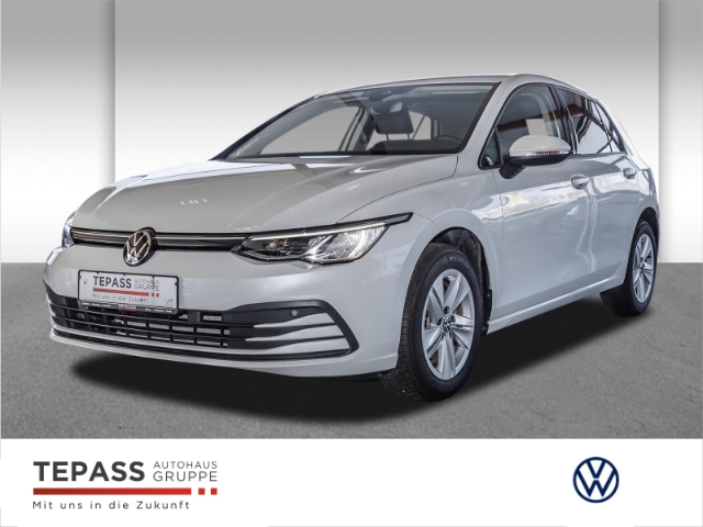 Golf VIII Lim. 1.5 eTSI DSG Life NAVI KLIMA PDC SITZHEIZUNG