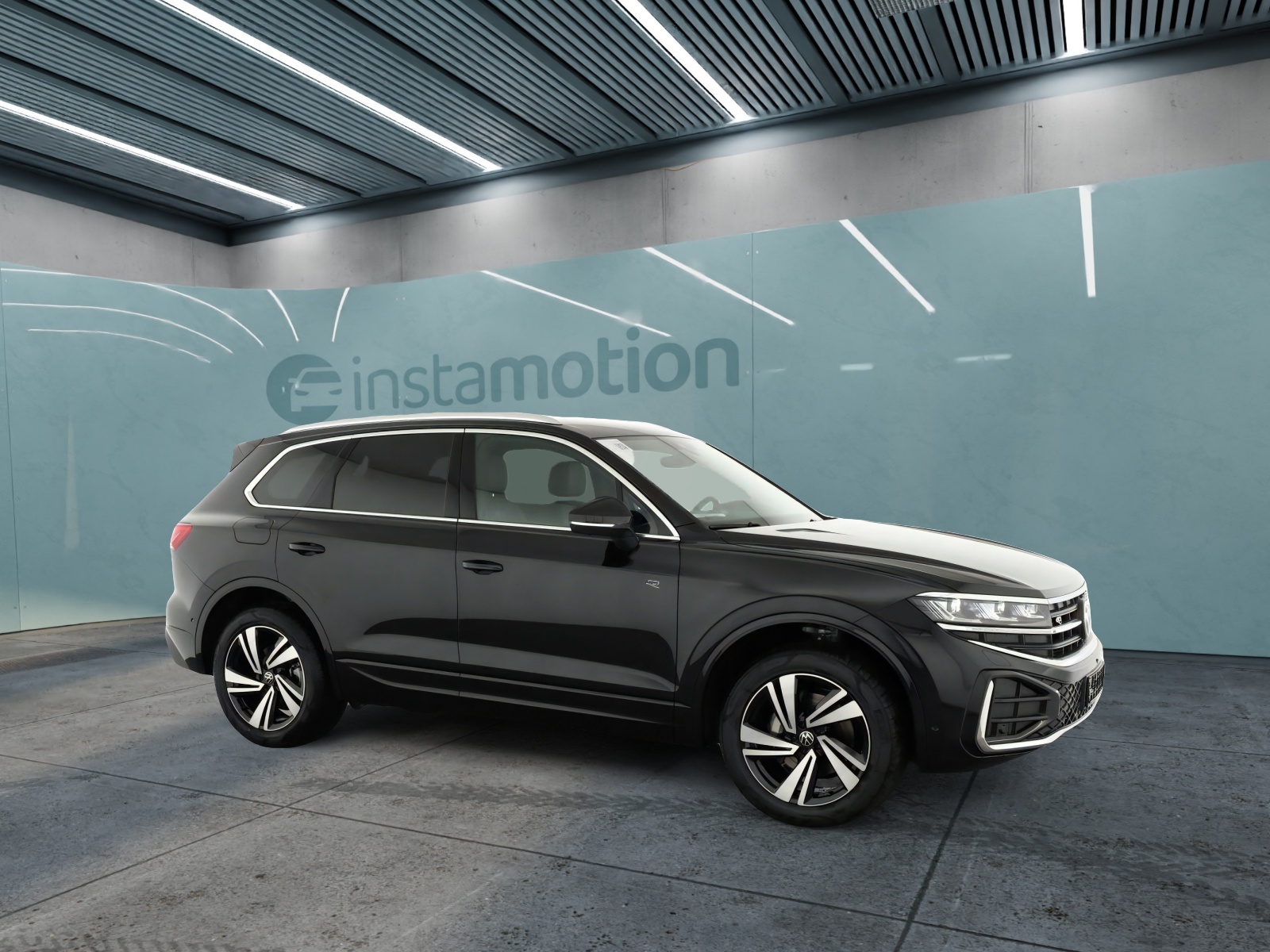 Touareg 3.0 V6 TDI R-LINE, HUD, Nachtsicht, Luft, 20-Zoll