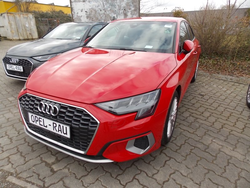 A3 30 TFSI Sportback S tronic advanced