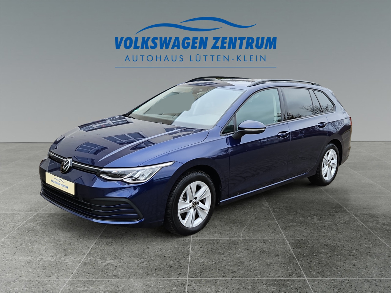 Golf VIII Variant 1.5 eTSI DSG Life,NAVI,SHZ,ACC,R