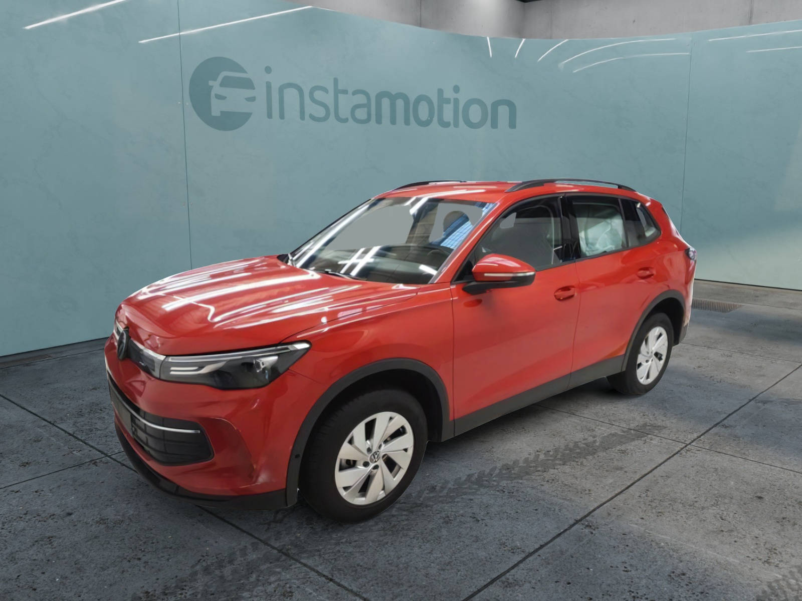 Volkswagen Tiguan 1.5 eTSI Life | | | |