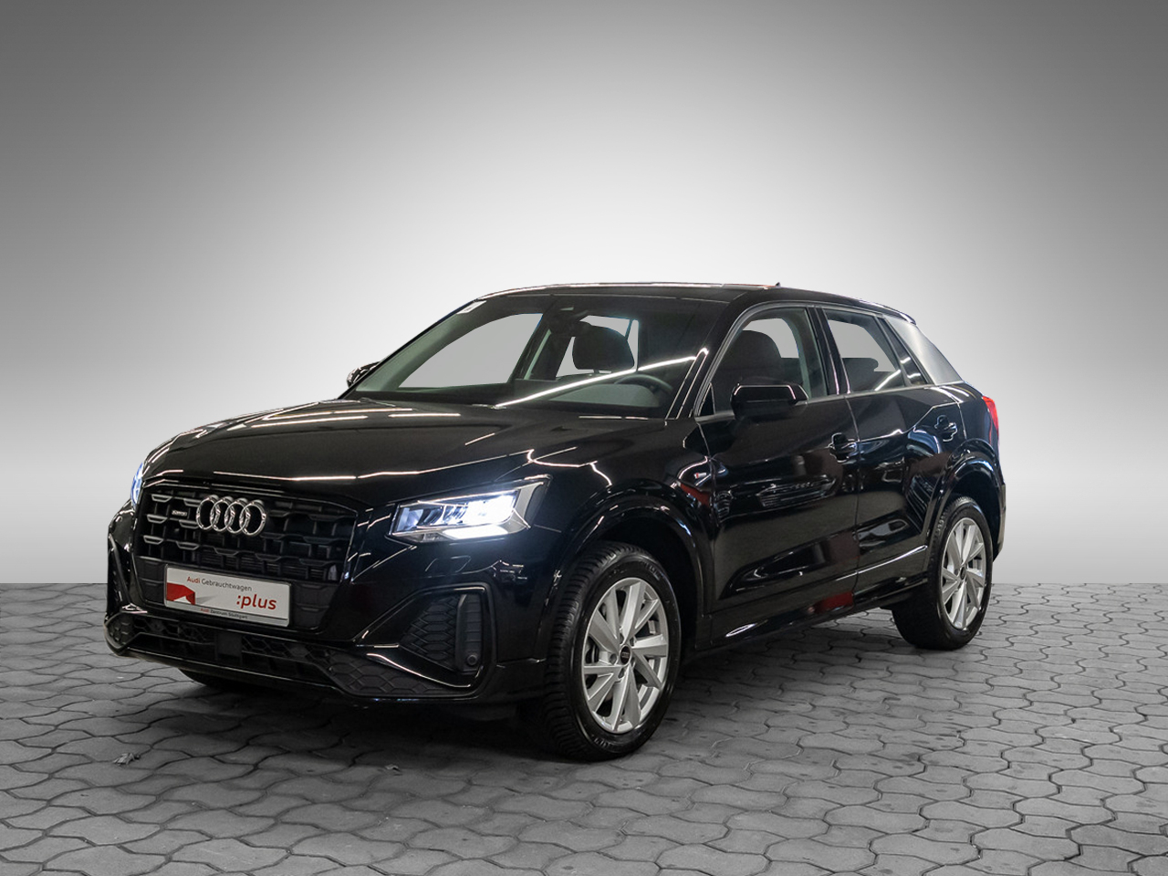 Q2 S line 40 TFSI quattro S tronic SHZ Keyless