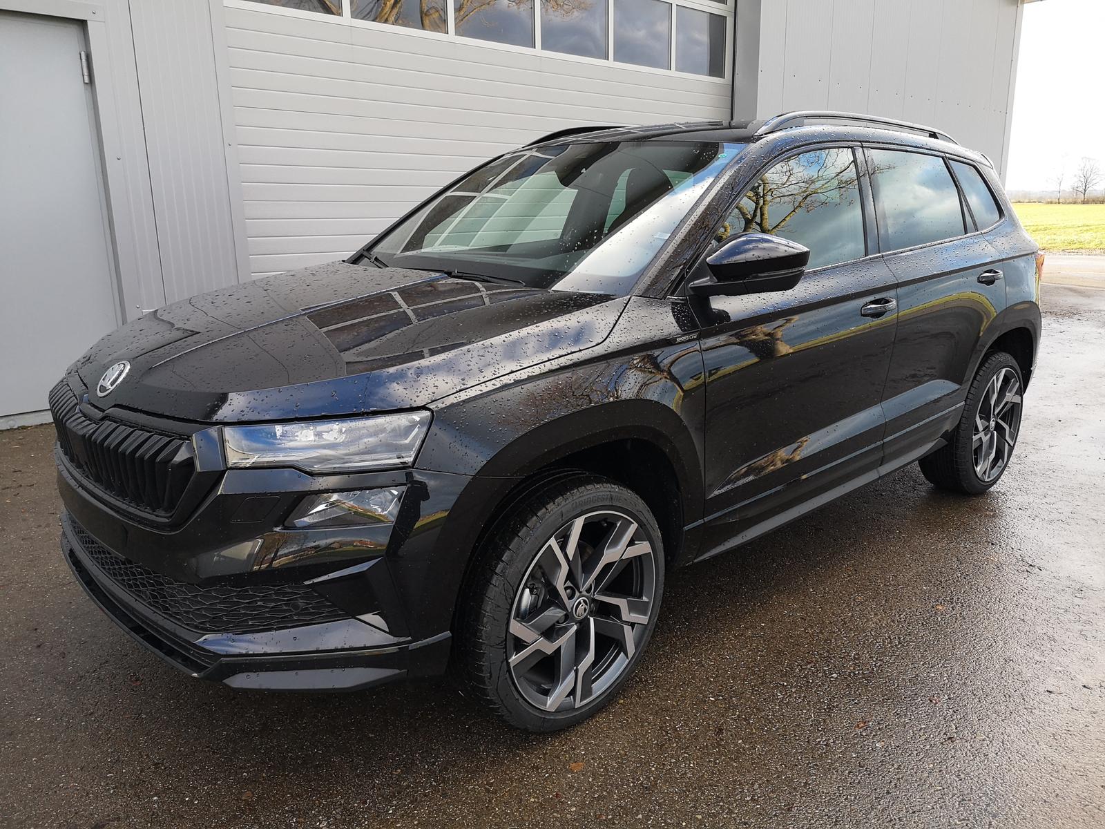 Karoq 2.0TSI Sportline DSG 4x4 ABT AHK Matrix Pano Sound Leder 19 Zoll