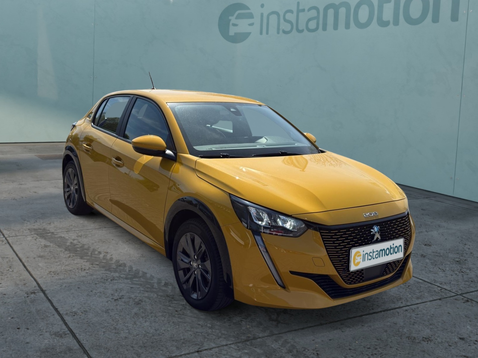 208 e- Elektromotor 136 (e-) e- Active Pack +SHZ
