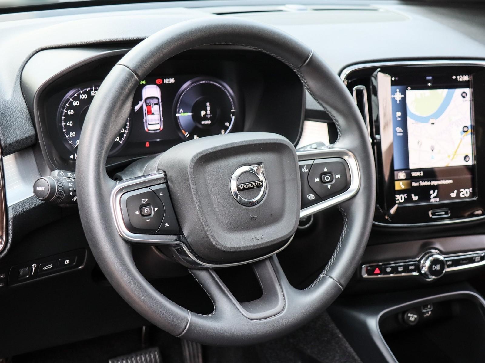 XC40 T4 Recharge Inscription #AHK/Sitzh./PDC/RFK/Automatik/Navi