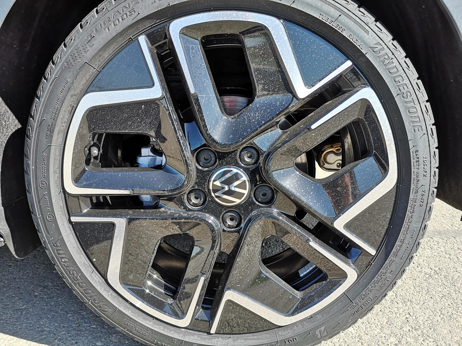 Volkswagen Golf 2.0 TDI R-Line Pro