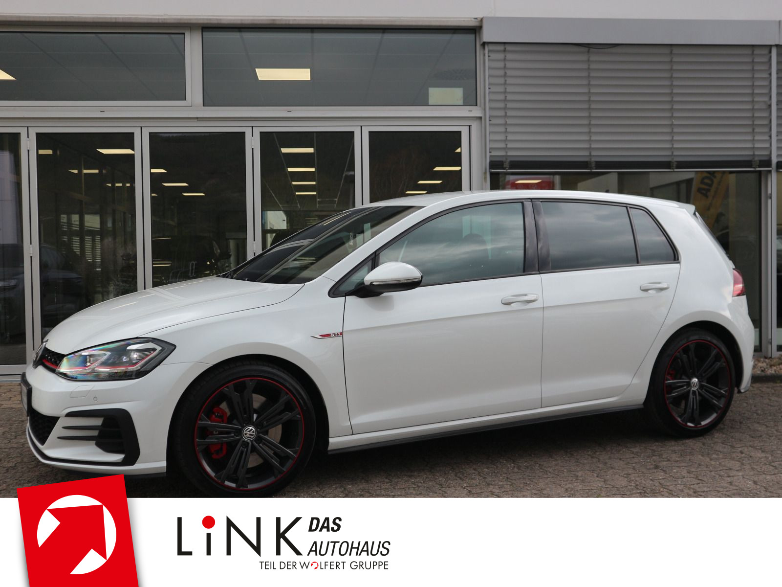 Volkswagen Golf 2.0 TSI GTI Performance