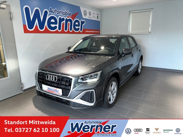 Q2  S line 35TFSI Anhängek Navi RKamera LED