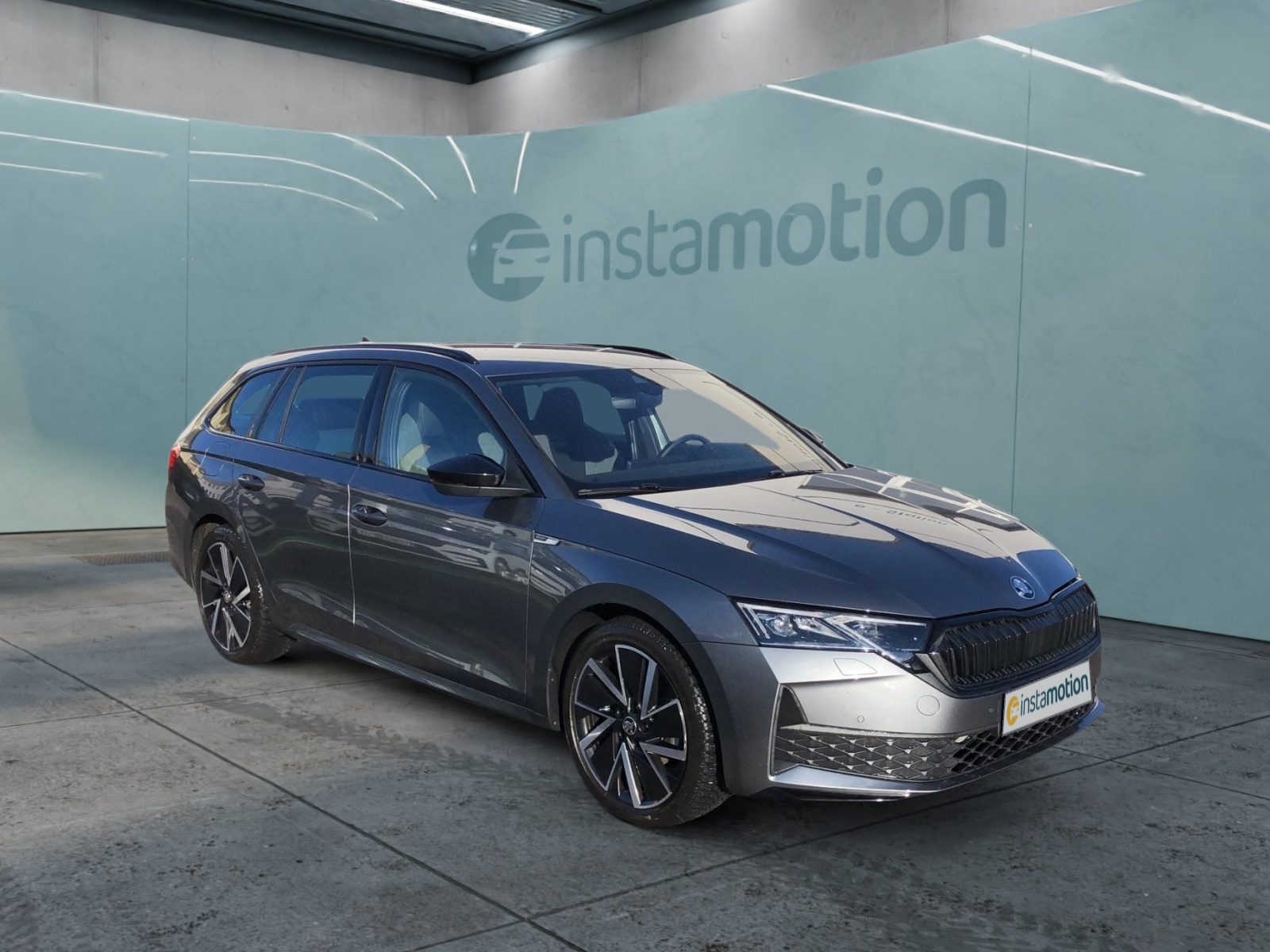 Skoda Octavia 2.0 TDI COMBI SPORTLINE | |