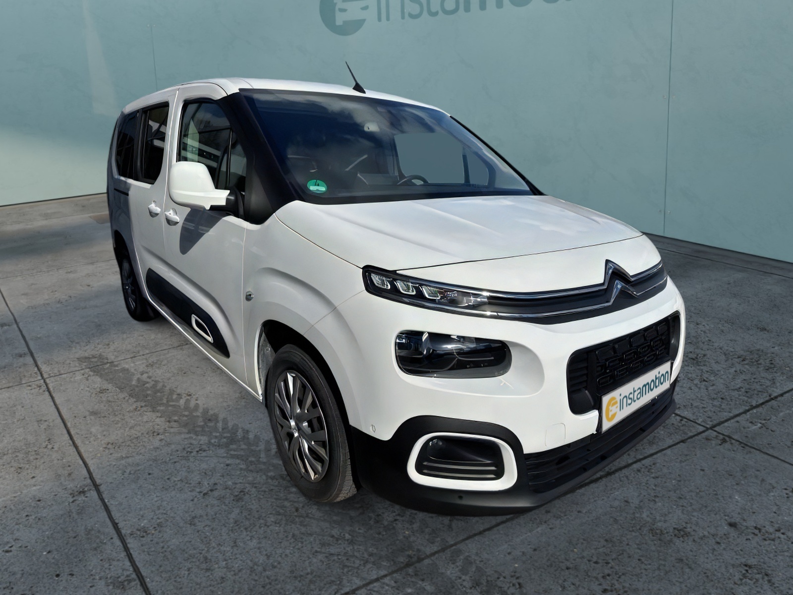 Berlingo XL PureTech 130 EAT8 Feel 7-Sitzer AHK Navi Apple CarPlay Android Auto