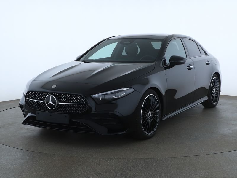 Mercedes-Benz A 180 Lim AMG Night Burmester 19