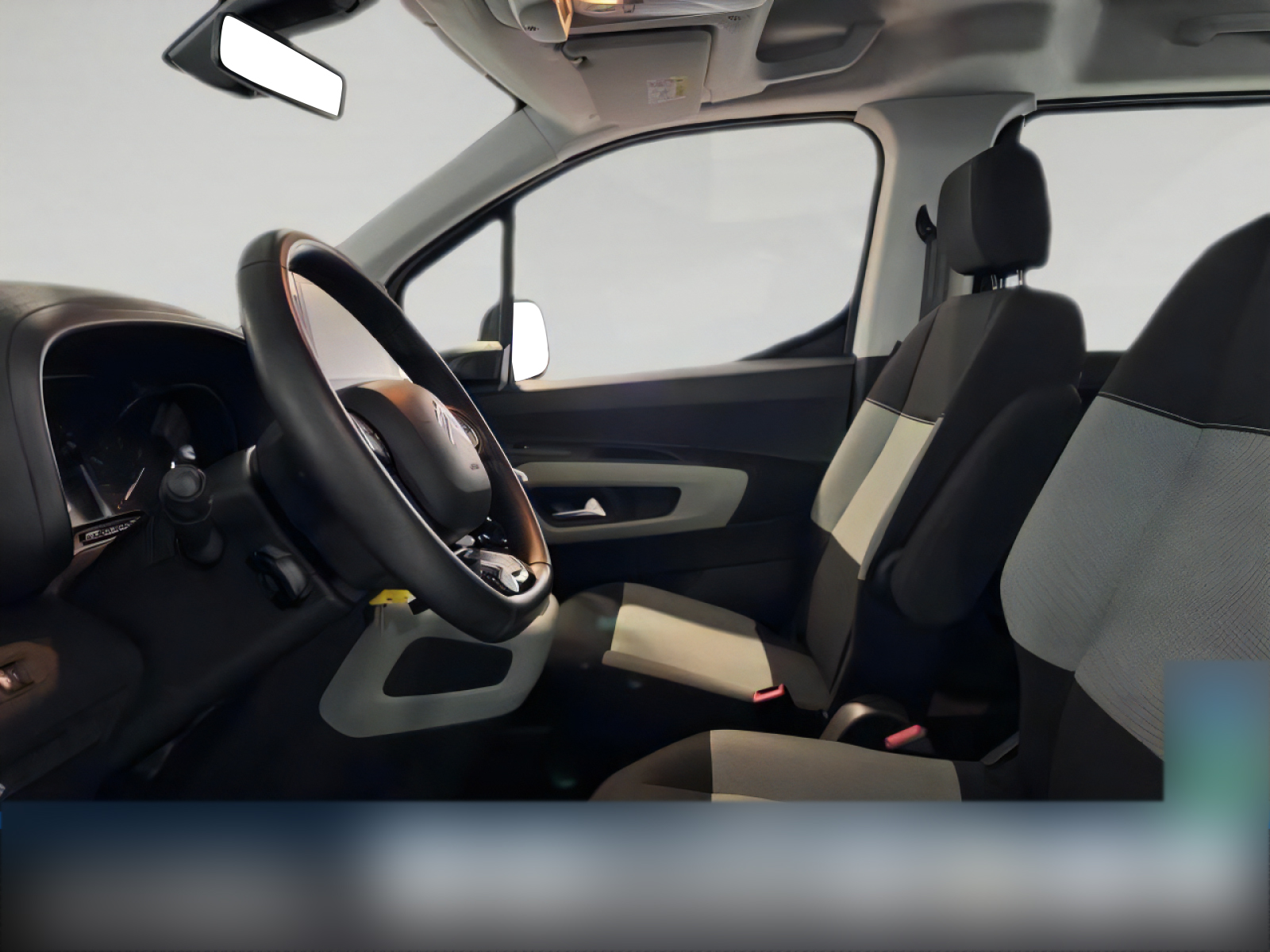 Berlingo Feel 1.2 PureTech 110 EU6d BER FEEL M PT 110S Bordcomputer Park Distance Control