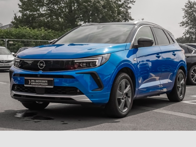 Grandland Ultimate Plug-in-Hybrid 4WD Automatik/ Navi/IntelliLux-LED/360-Grad-Kamera/Typ-2-Ladekabel