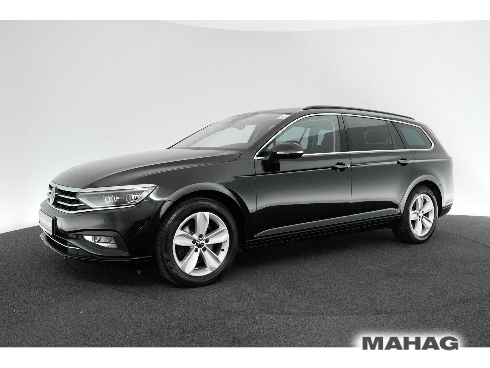 Passat Variant 2.0 TDI 4Mot. Business AHK NaviPro IQ.Light Kamera eKlappe Alu17Istanbul DSG (7-Stufen)