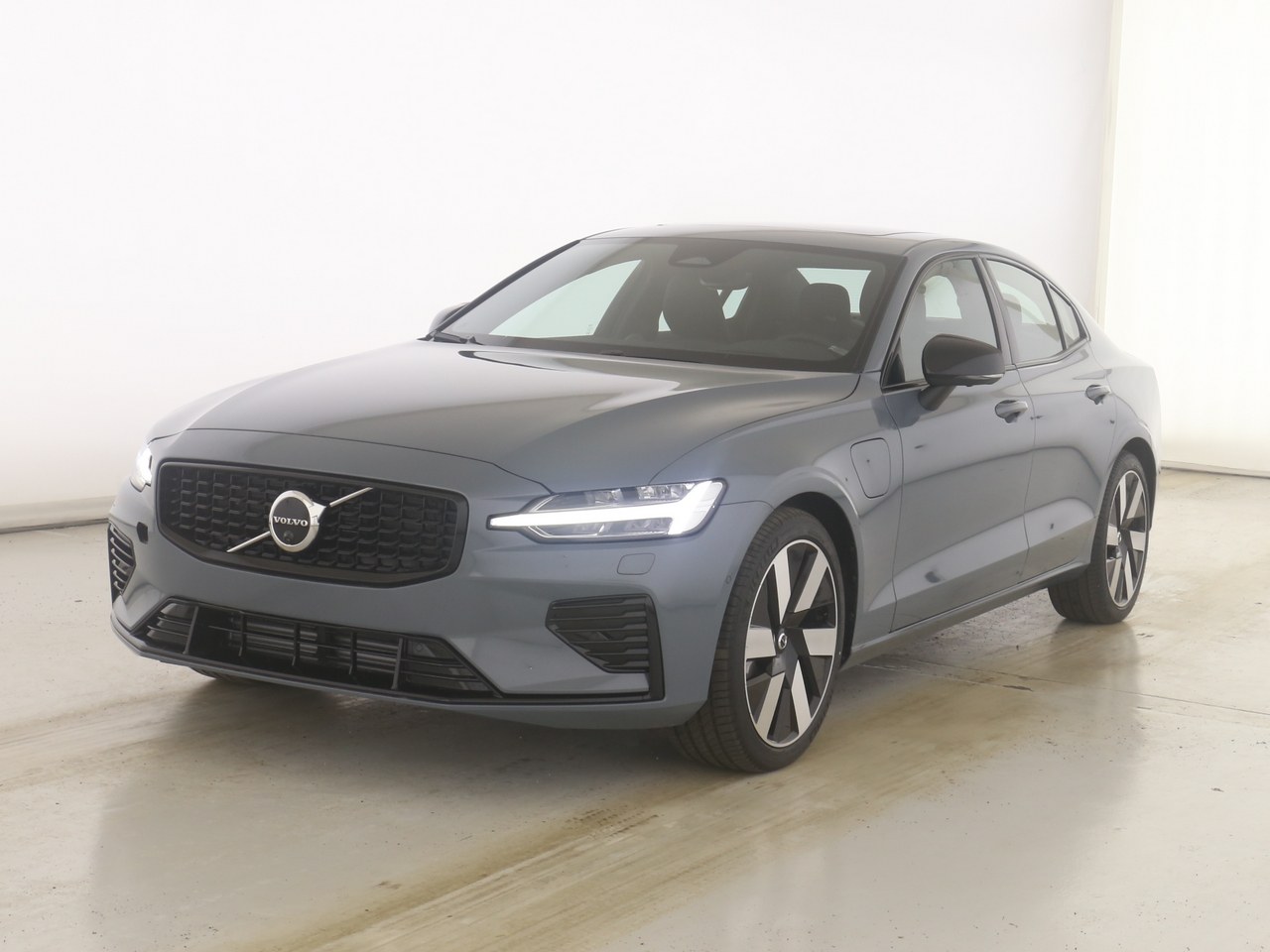 S60 Plug-In-Hybrid T8 Recharge AWD Ultimate Dark *B&W*360Grad*