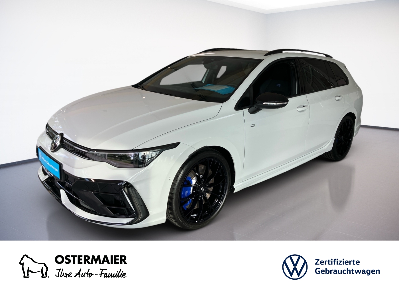 Golf VIII Variant R BLACK 333PS DSG 4M NP.74T ACC.5J-G.AHK.AREA-VIEW.NAVI.HARMAN