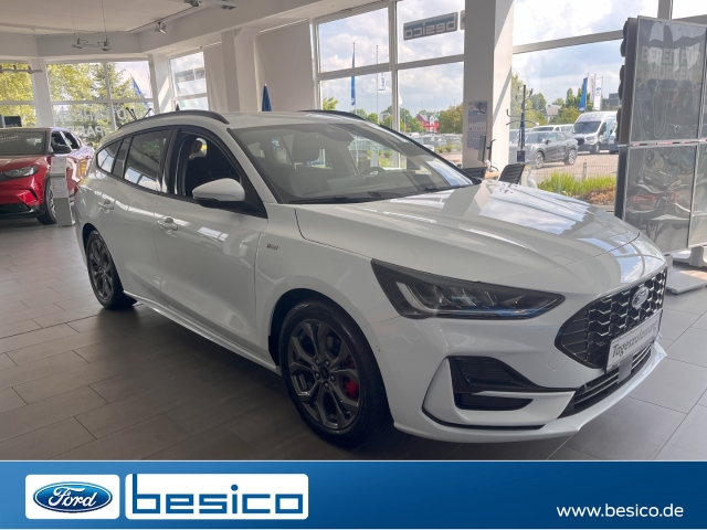 Focus ST-Line MHEV+iACC+LED+RFK+PDC+NAV+DAB+LMF+