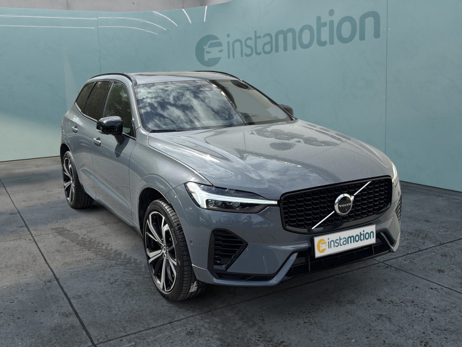 Volvo XC60 R Design Recharge Plug-In Hybrid AWD