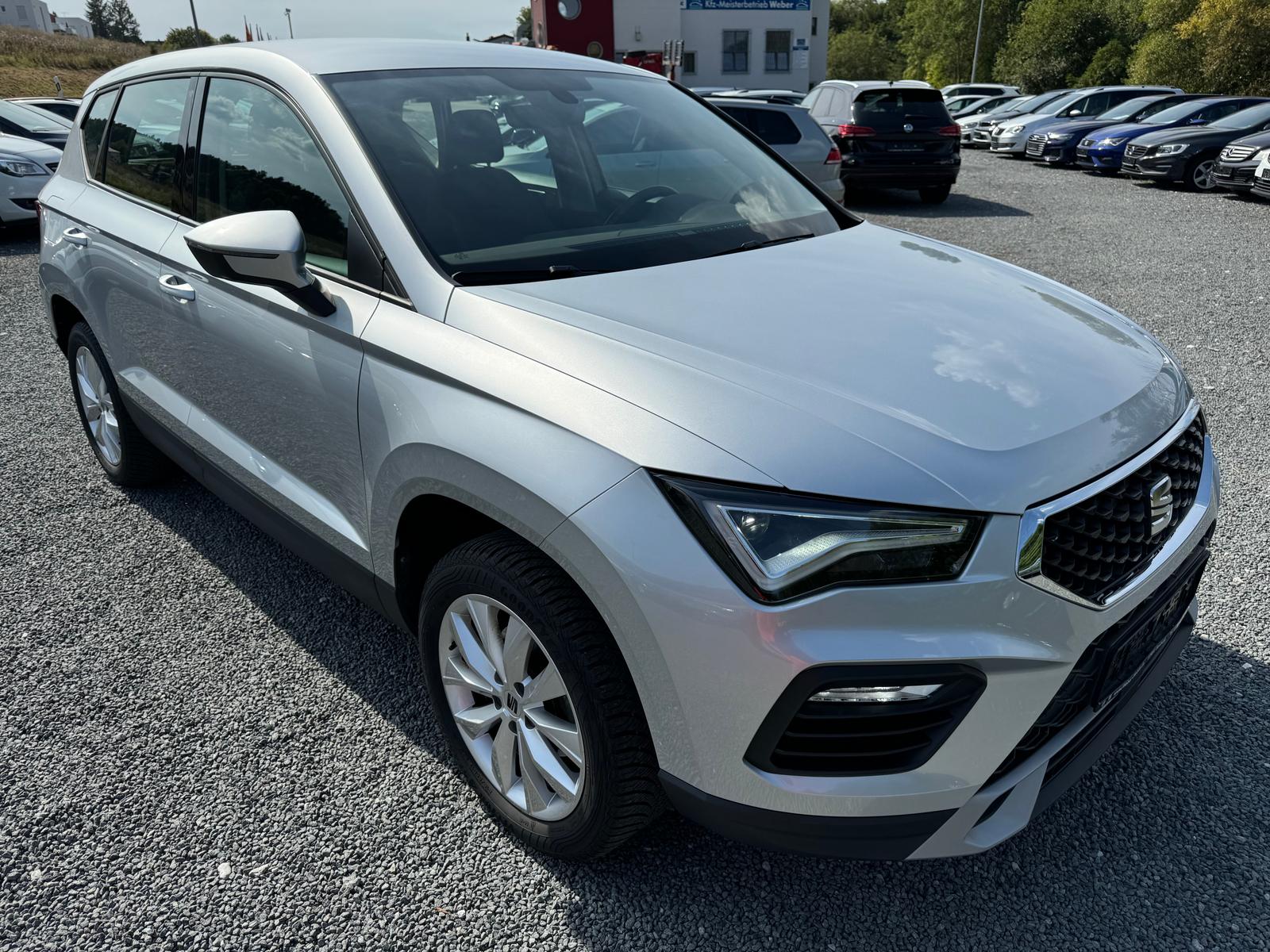 Ateca 1.5 TSI *STYLE*PDC*SHZ*NAVI*LED*FRONT-ASSIST *NEBELSCHEINWERFER*DAB*SPRACHSTEUERUNG*
