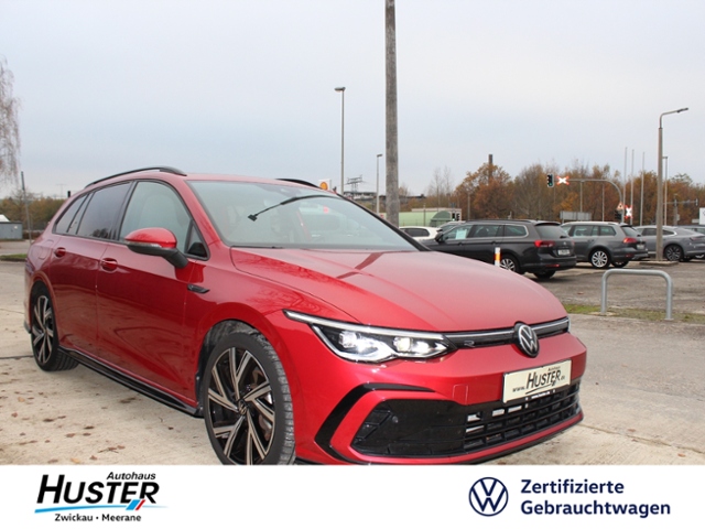 Golf VIII Variant R-LINE 1.5 TSI OPF *PANO,AZV,A