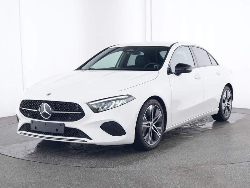 Mercedes-Benz A 180 Lim Progressive Night-Paket 18