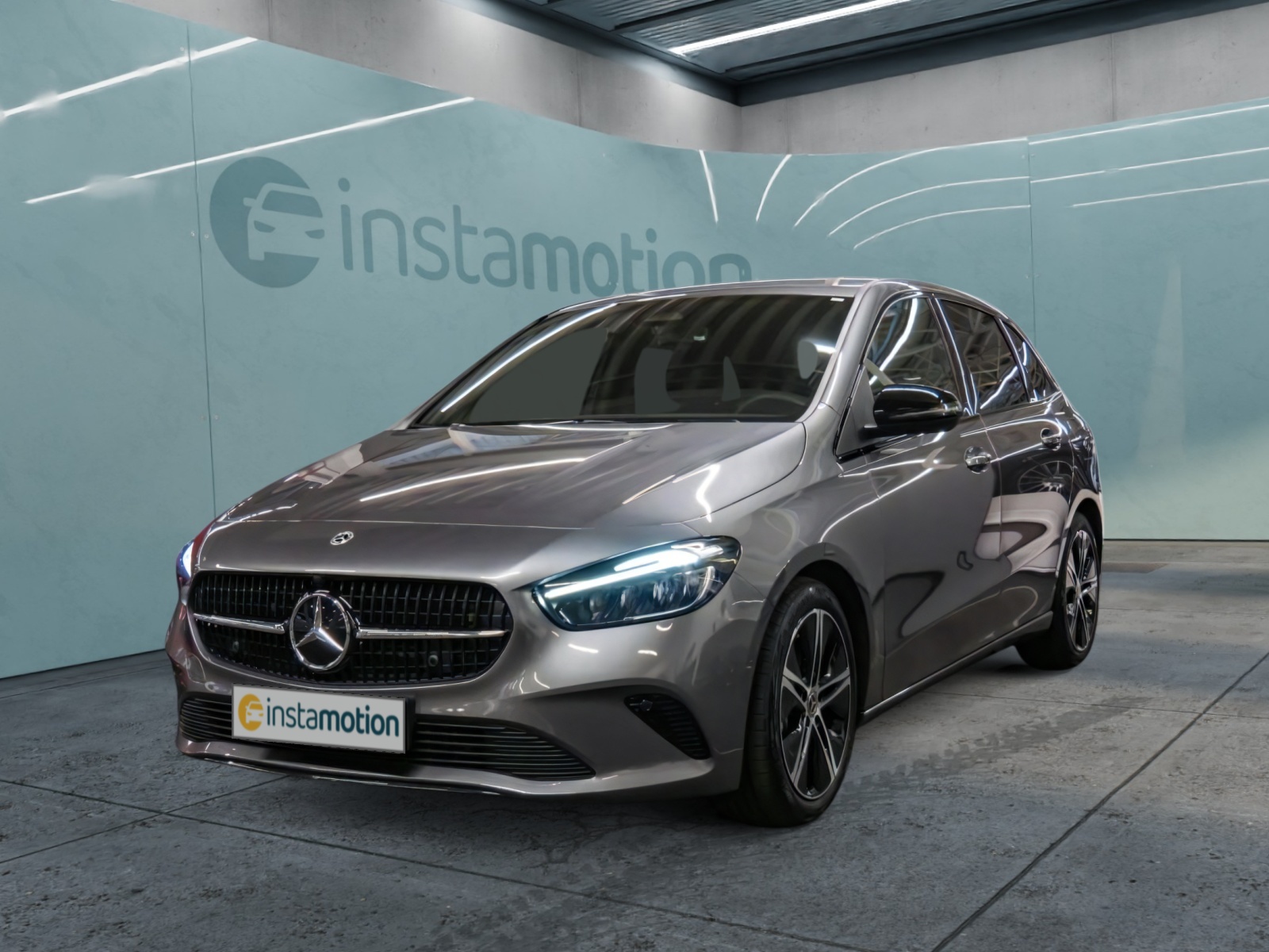 Mercedes-Benz B 200