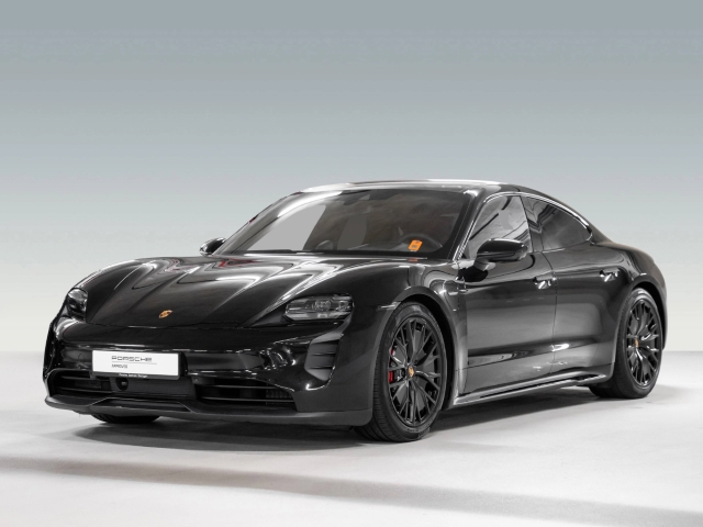 Taycan GTS Beifahrerdisplay Headup BOSE InnoDrive