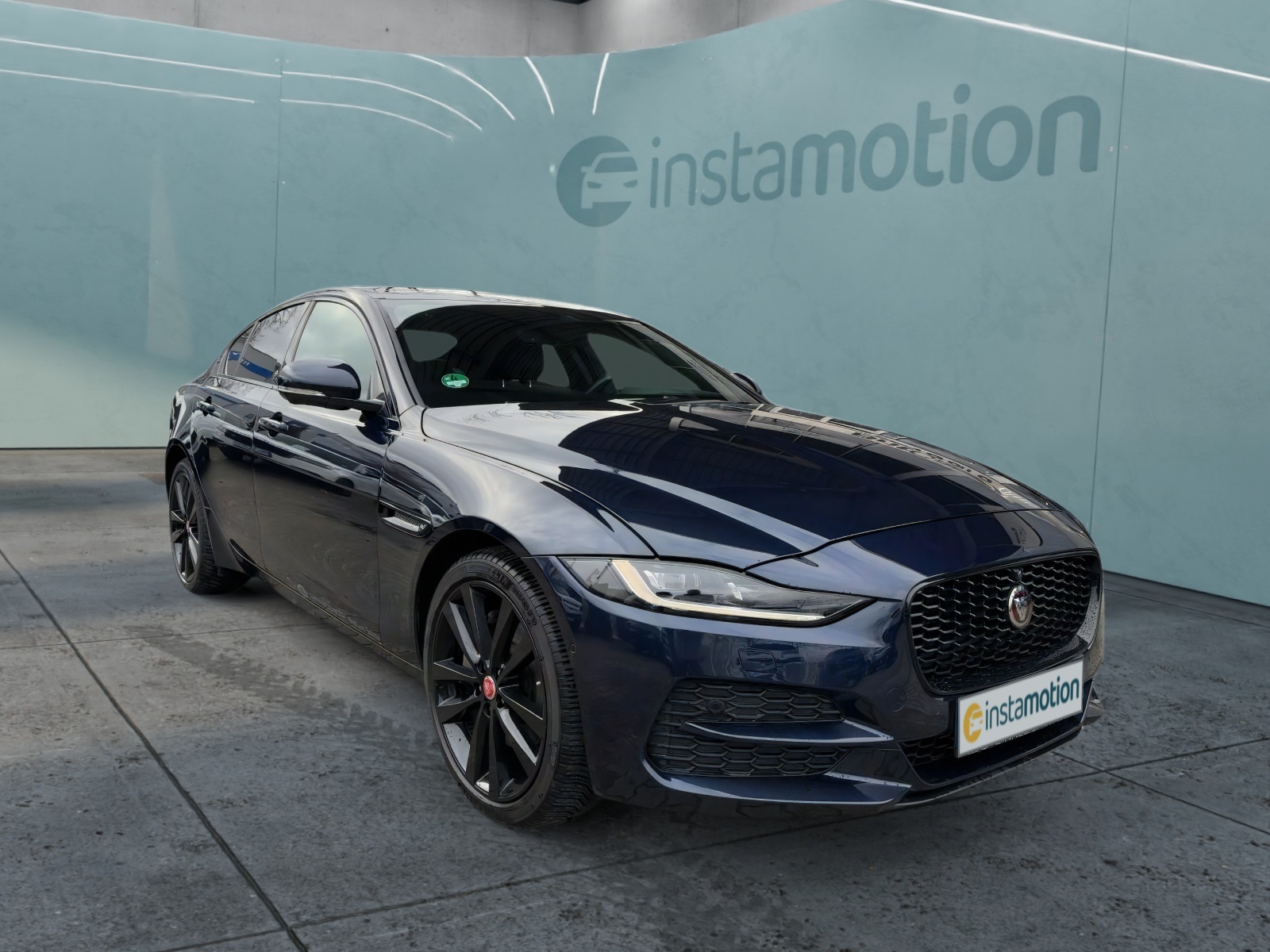 XE D200 AWD HSE *Black-Pack Navigation*
