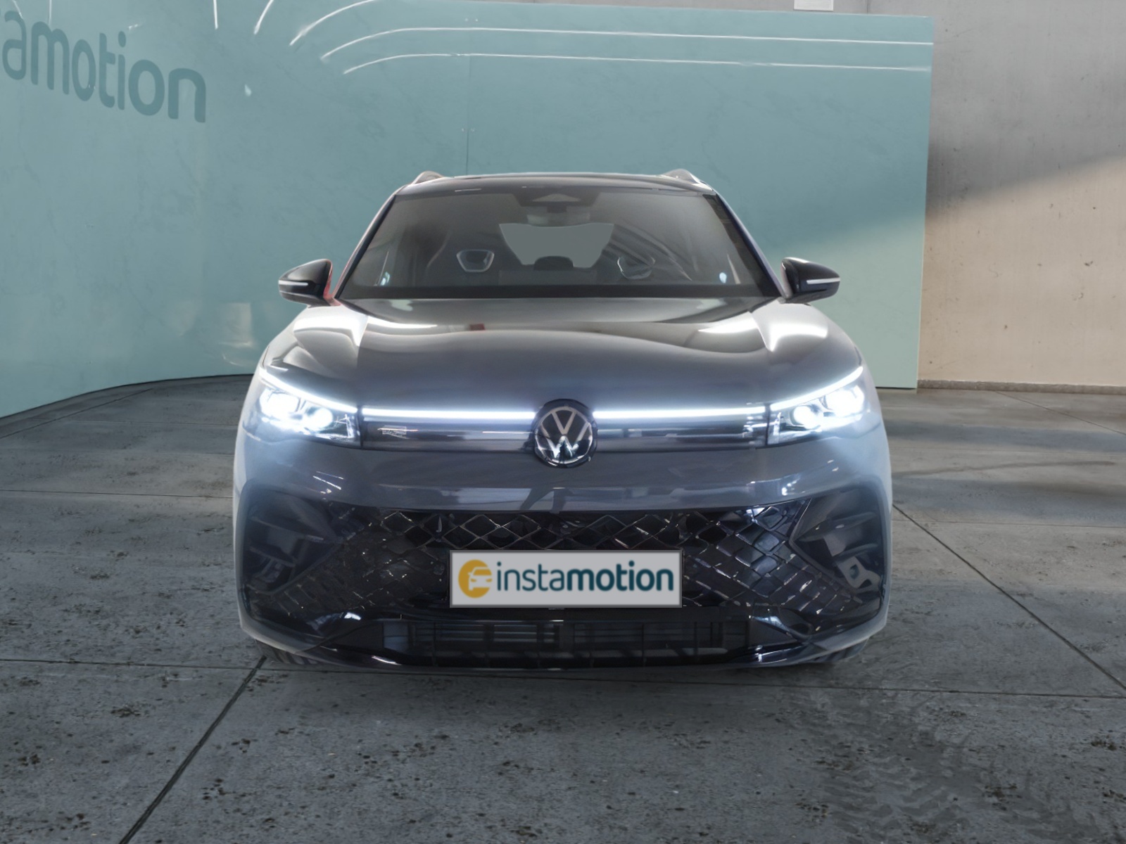 Tiguan 1.5 eTSI DSG 2x R-Line Black Style Neues 20 AHK MATRIX PANO