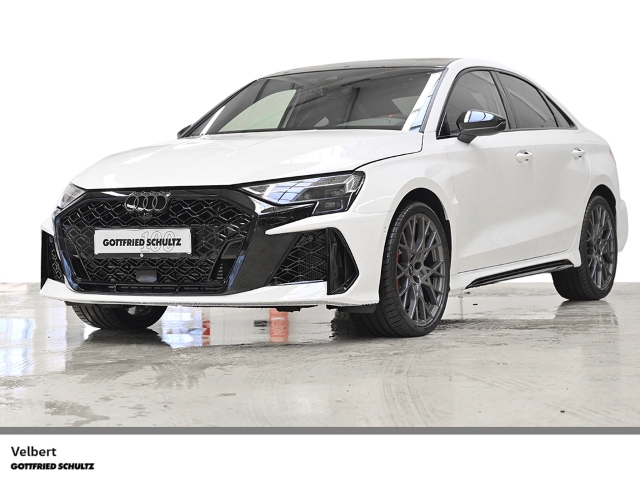 RS3 LIMOUSINE Black & White Edition