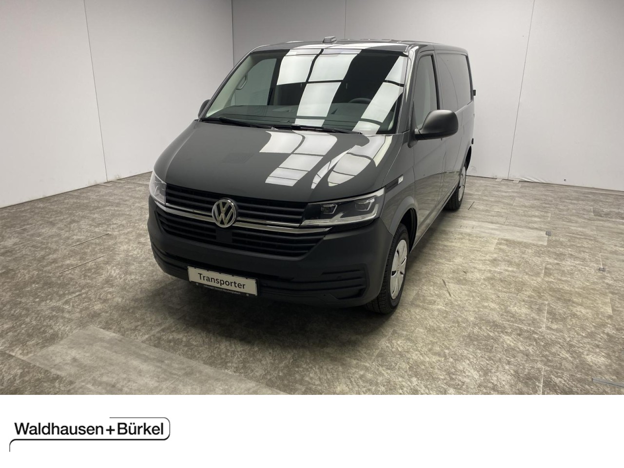 Transporter 6.1 Kasten Motor: 2,0 l TDI SCR 81 kW Getriebe: 5-Gang-Schaltgetriebe Radstand: 3000 mm KR