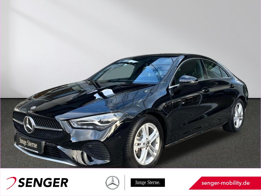 Mercedes-Benz CLA 180 MBUX