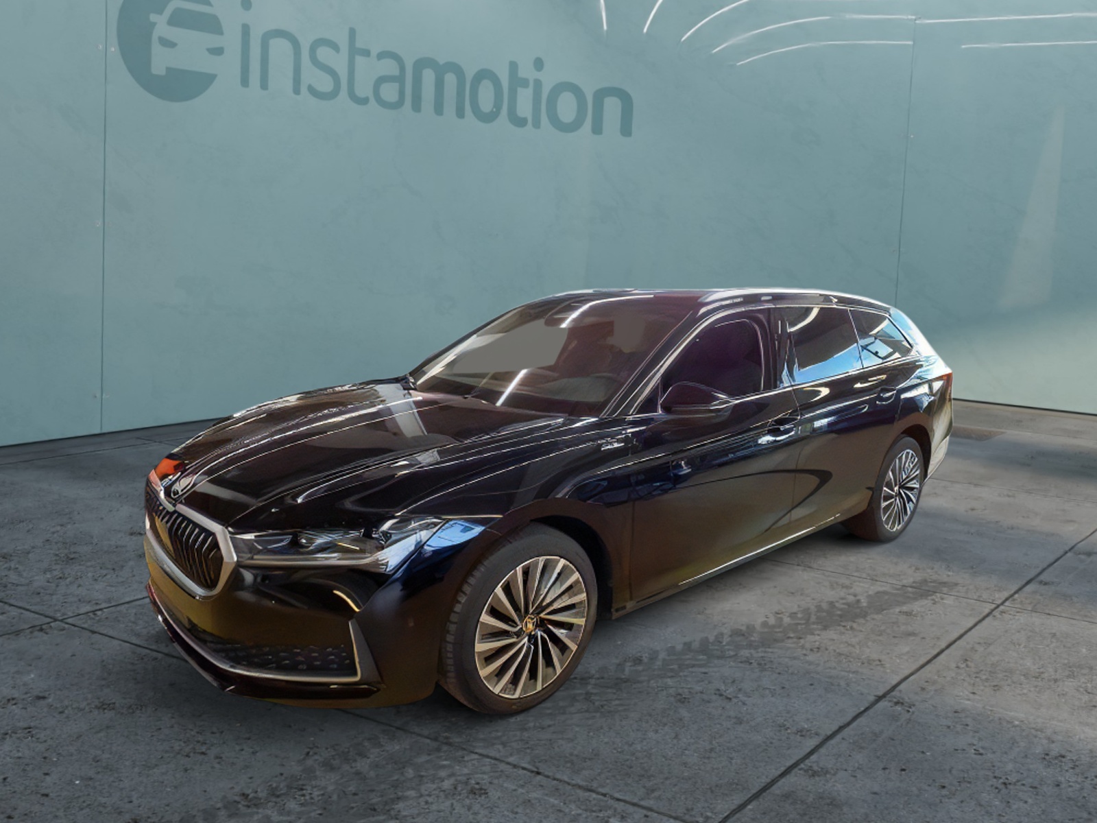 Skoda Superb 1.5 COMBI eTSI L & K | |