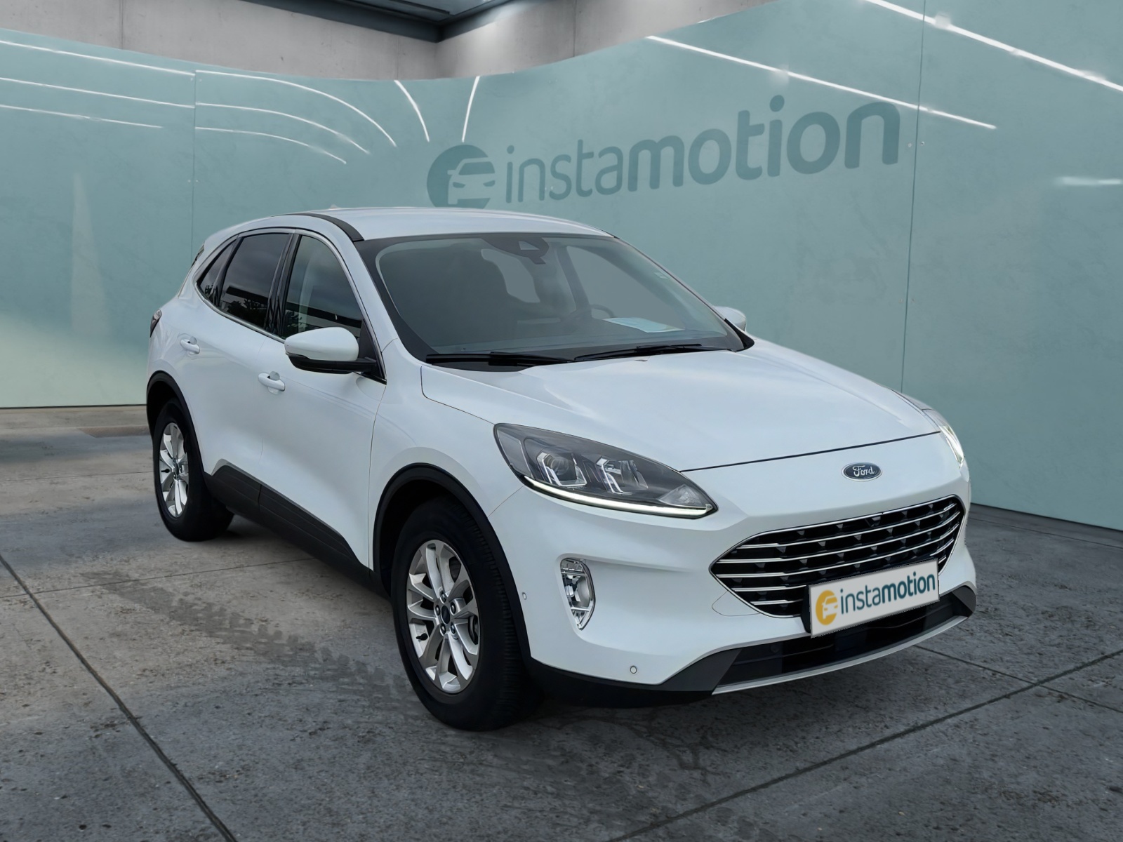 Kuga Titanium Navi+Einparkhilfe+Winterpaket