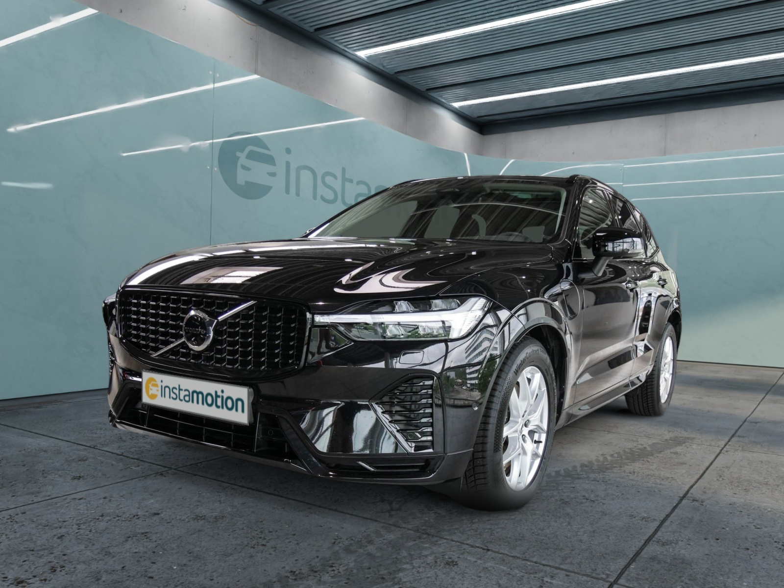 XC60 T8 Plus Dark Recharge Plug-In Hybrid AWD